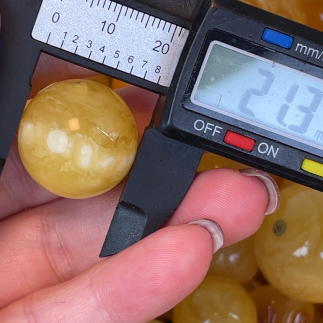 未镶嵌蜜蜡裸石微瑕215