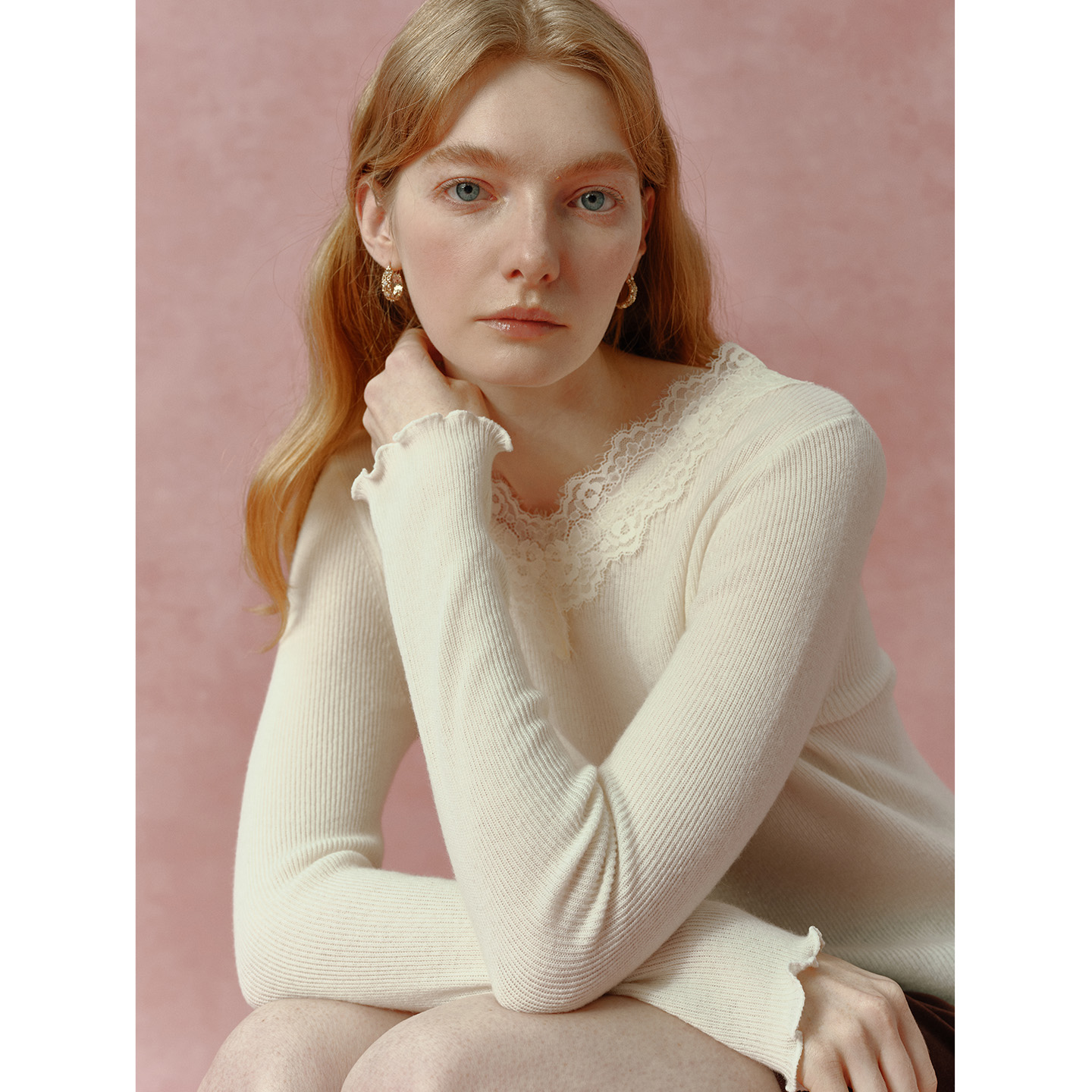 小岛微风“温柔衫”软糯感MORO纯山羊绒蕾丝拼接羊绒衫M54MYWS003