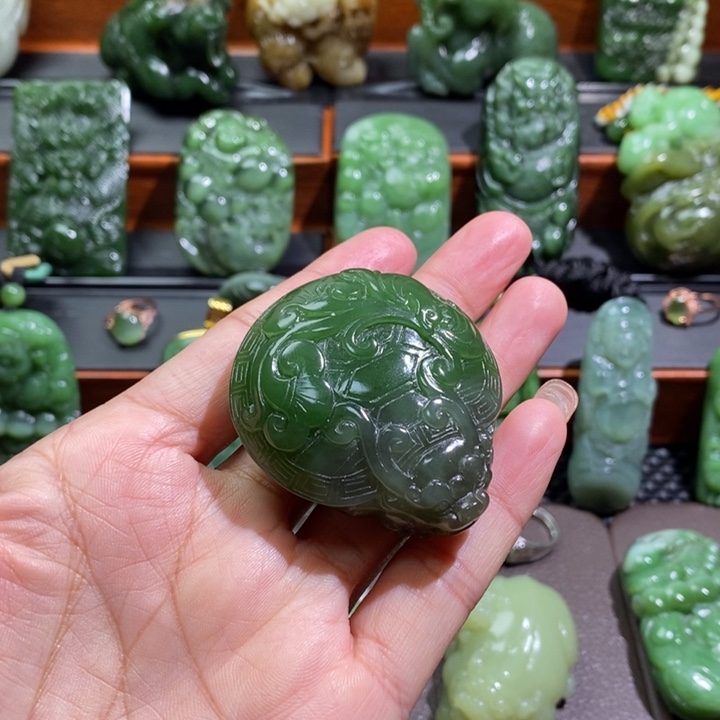 未镶嵌和田玉挂件