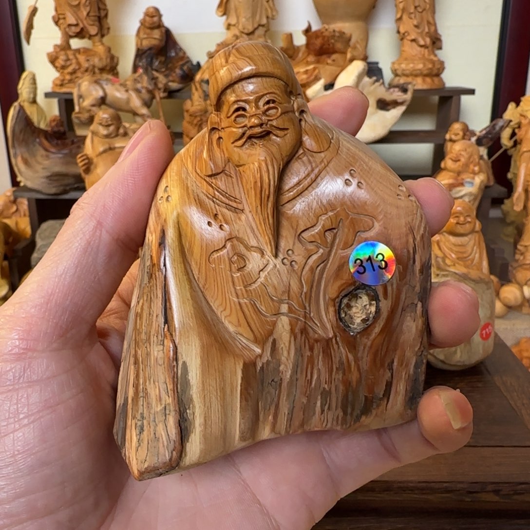 崖柏小木匠艺雕一物一拍