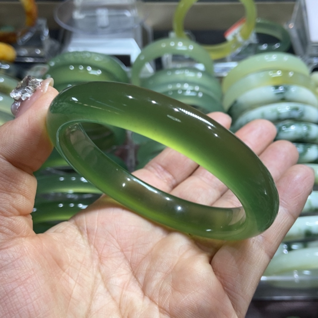 岫玉未镶嵌手镯65