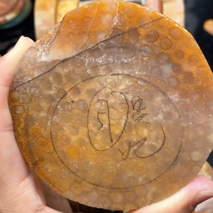 硅化珊瑚（珊瑚玉）手镯未镶嵌尽****间