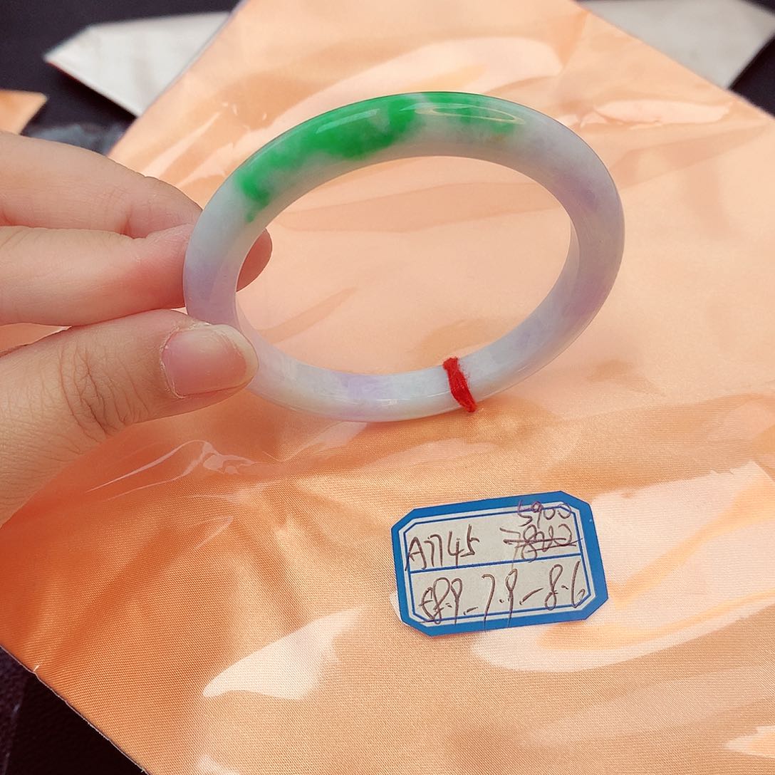 翡翠手镯未镶嵌天然缅甸翡翠A货