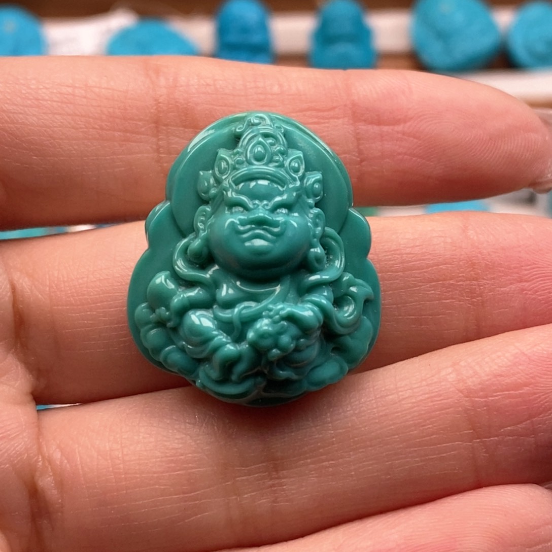 绿松石颈饰未镶嵌郑*