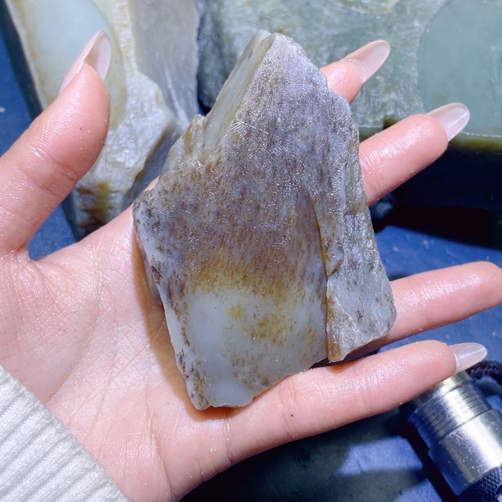 和田玉未镶嵌珠宝半成品