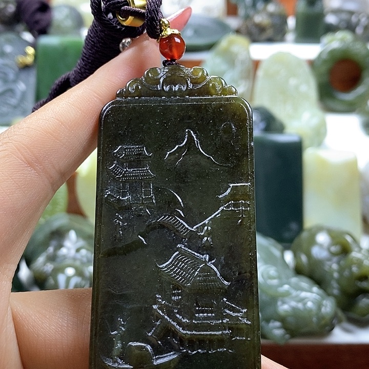 和田玉颈饰未镶嵌