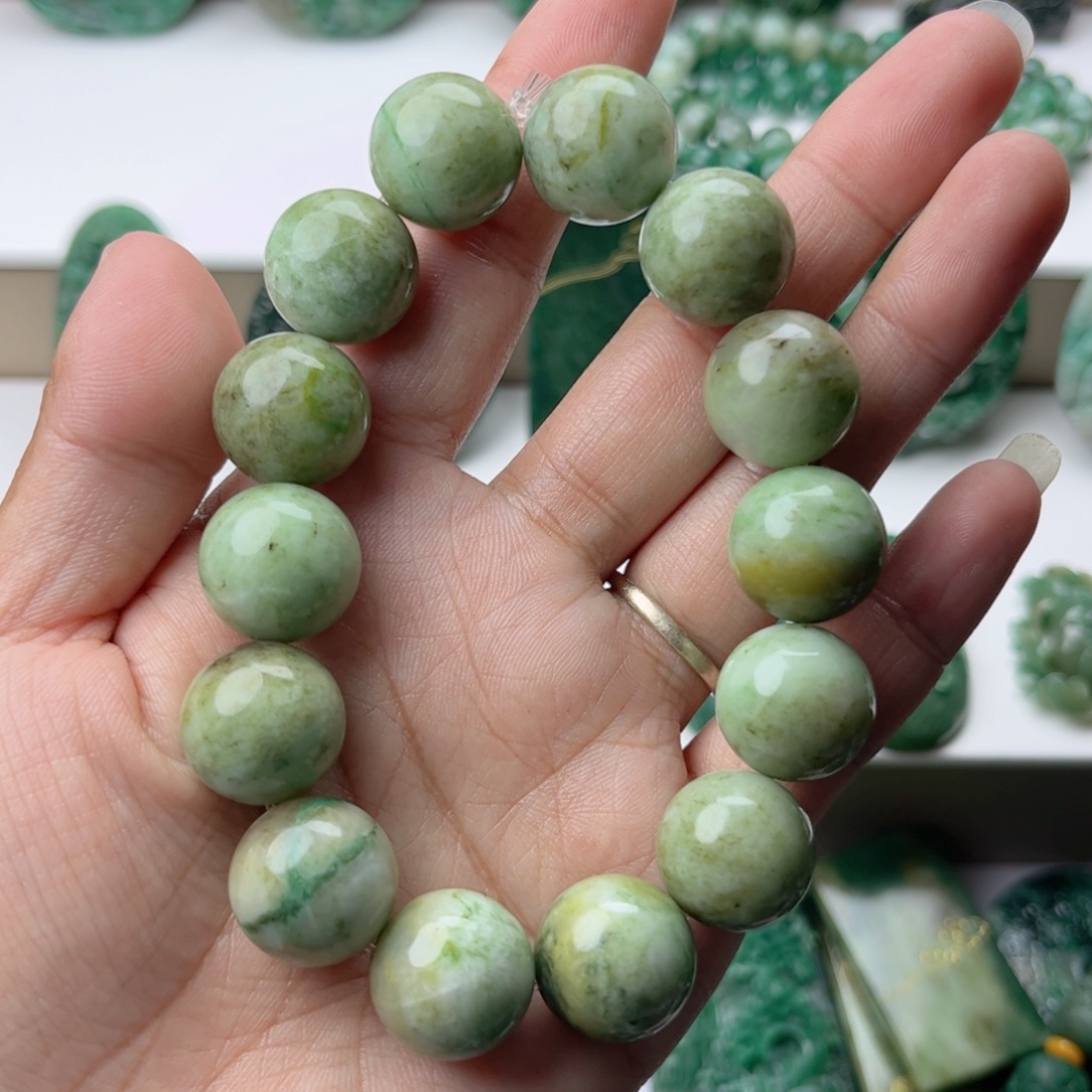 独山玉未镶嵌手串