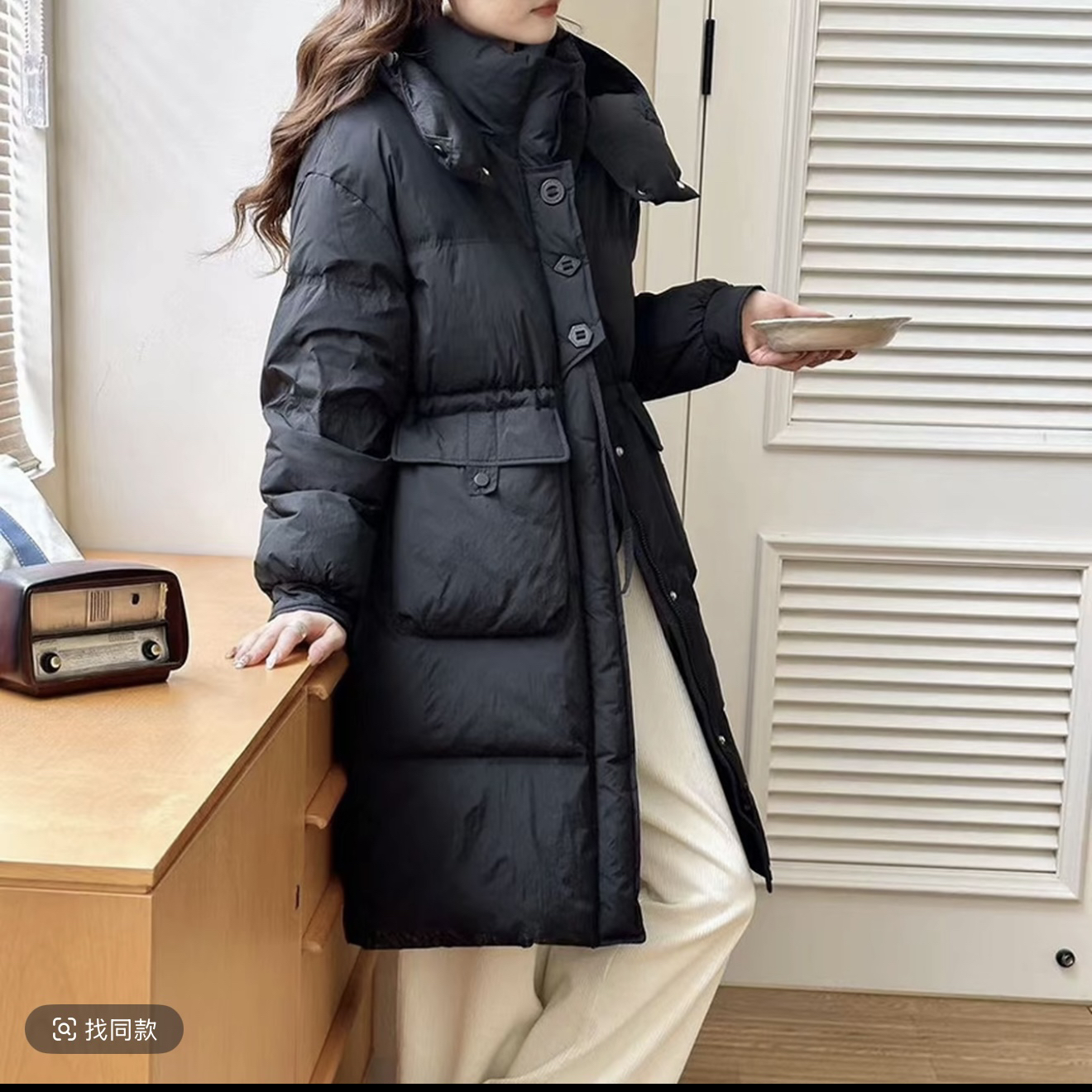 女士冬季中长款收腰显瘦保暖连帽羽绒服