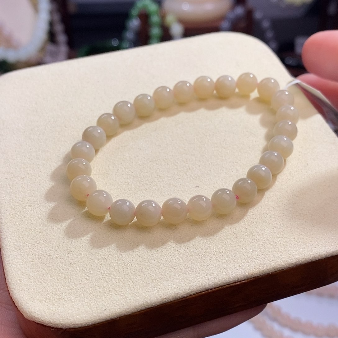 和田玉孤品福利老矿料藕粉手链约6未镶嵌