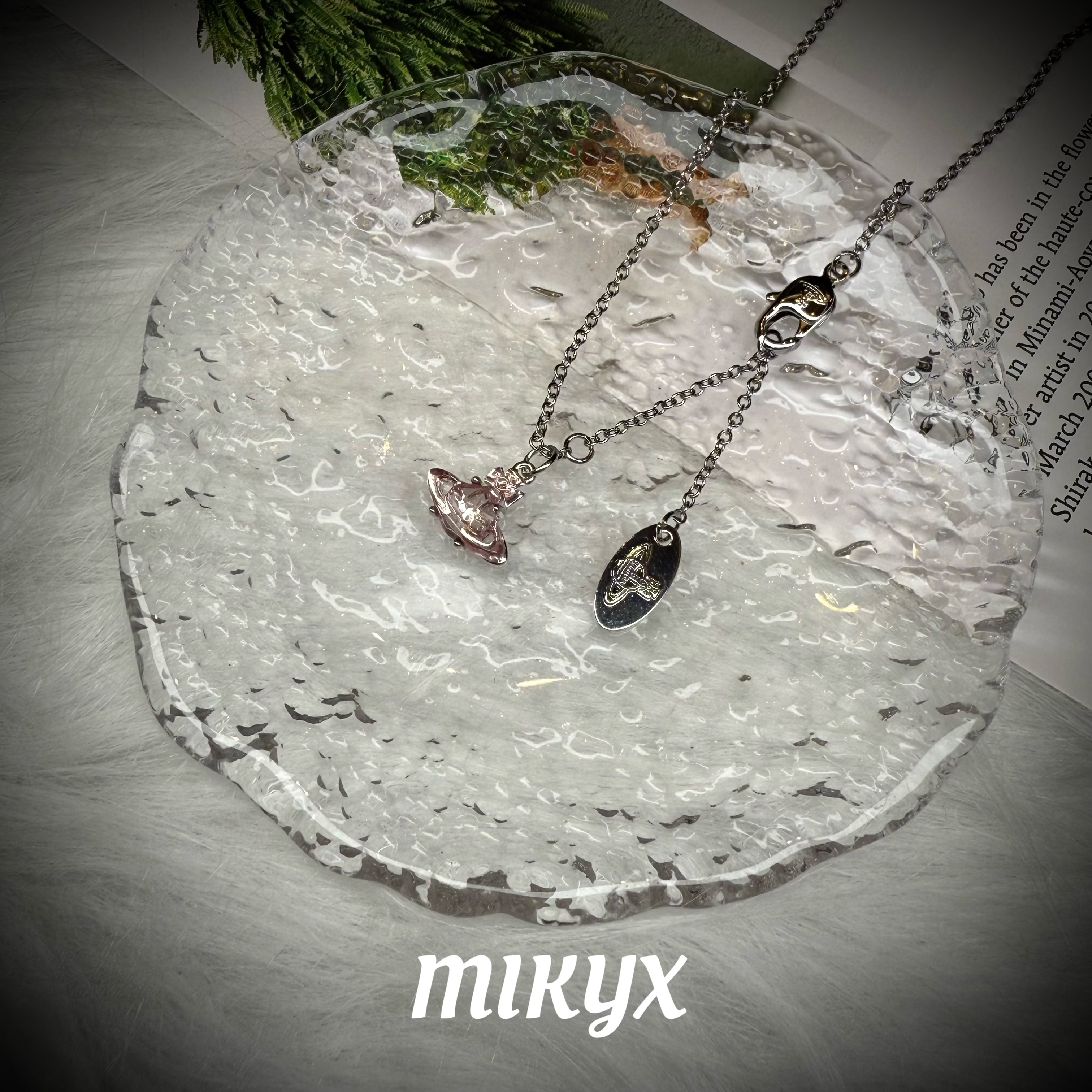 mikyx 铜合金项链 粉色迷你土星项链A333