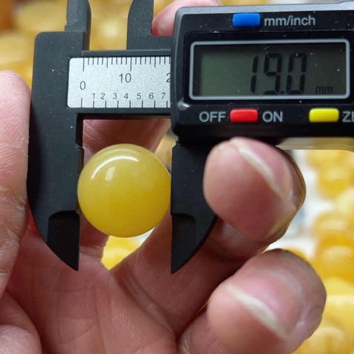 琥珀（矿物珀）裸石未镶嵌