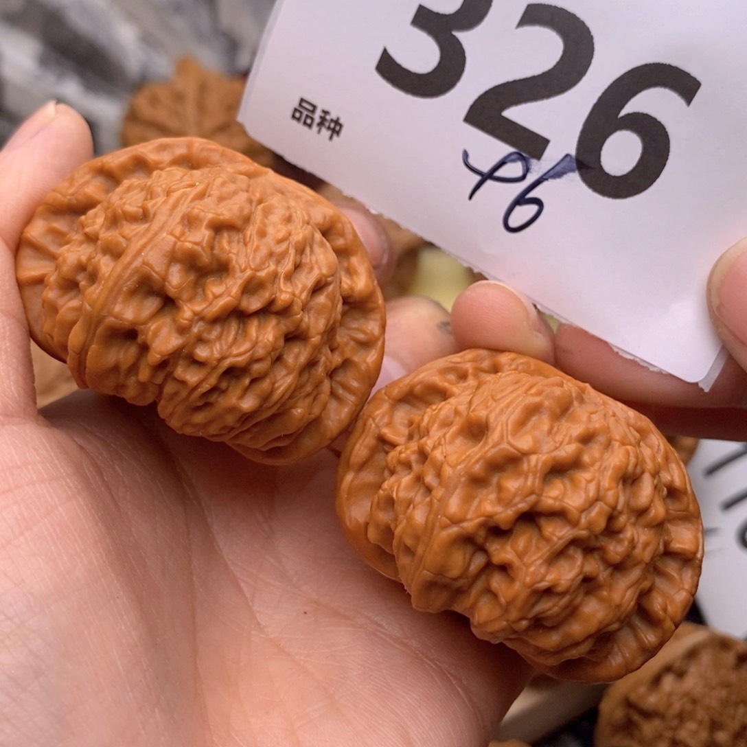 文玩核桃把件326号46白