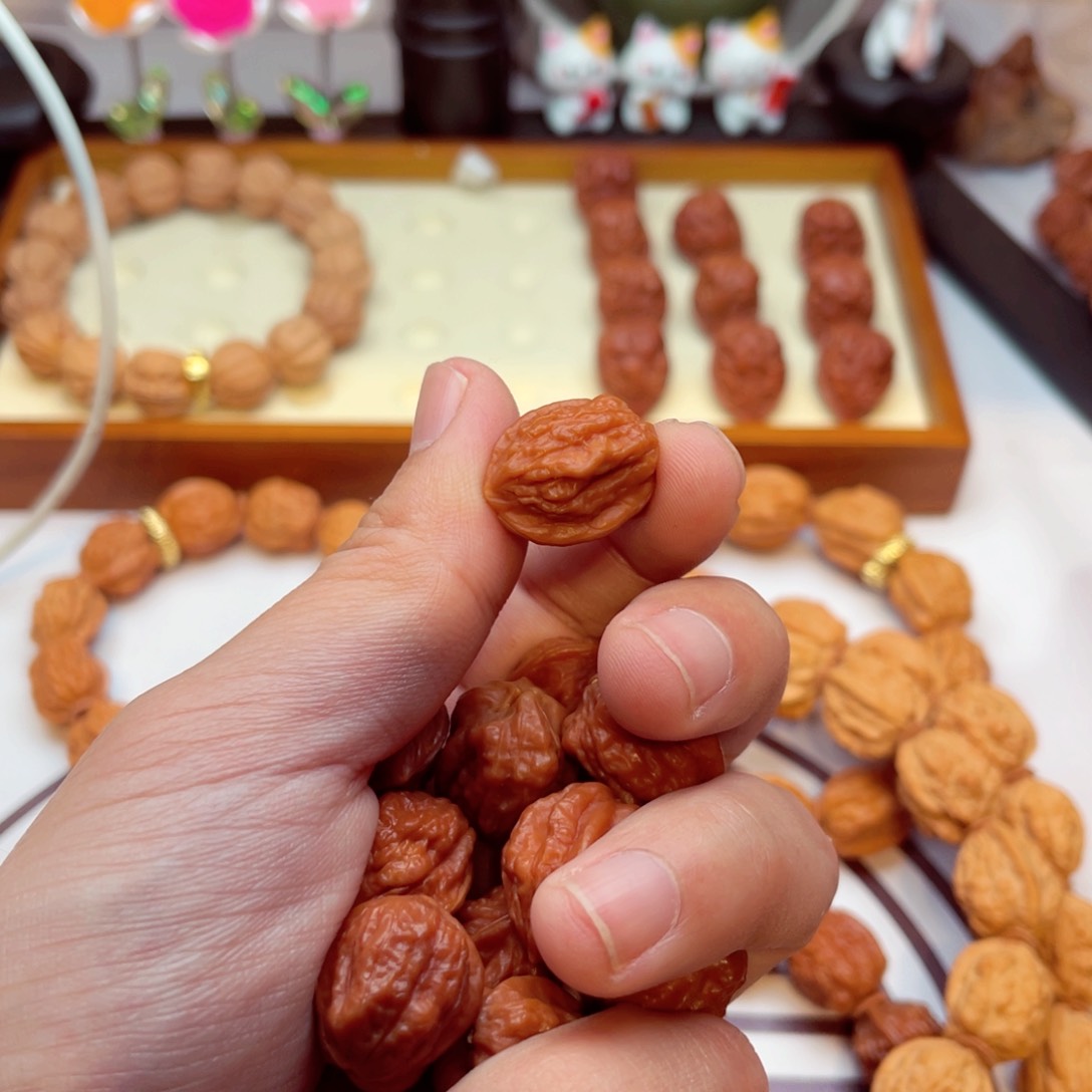 文玩核桃手串尽****命蛤蟆头