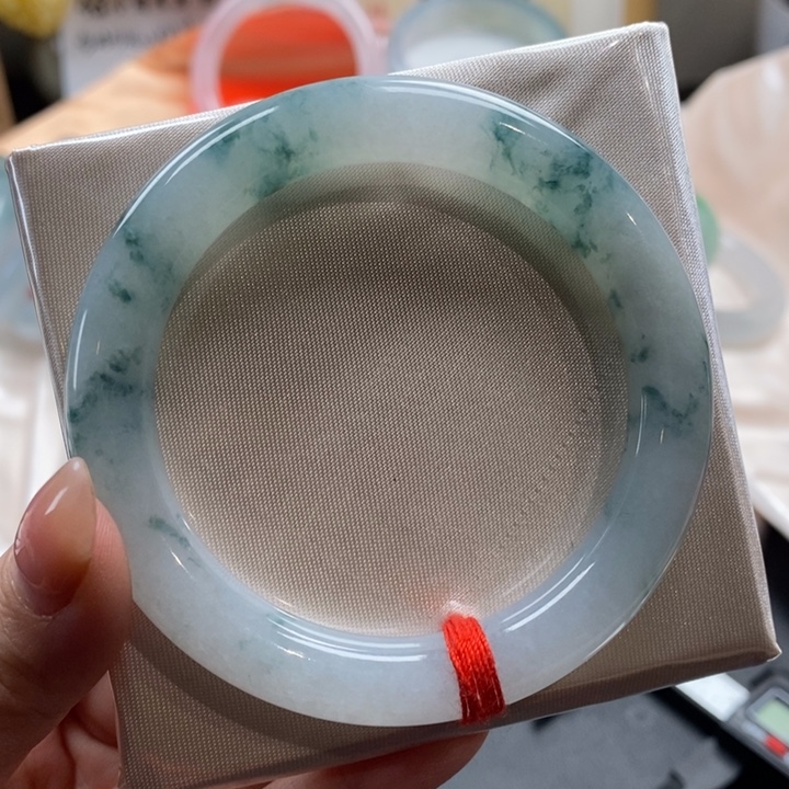 【闪购商品】翡翠手镯未镶嵌12号