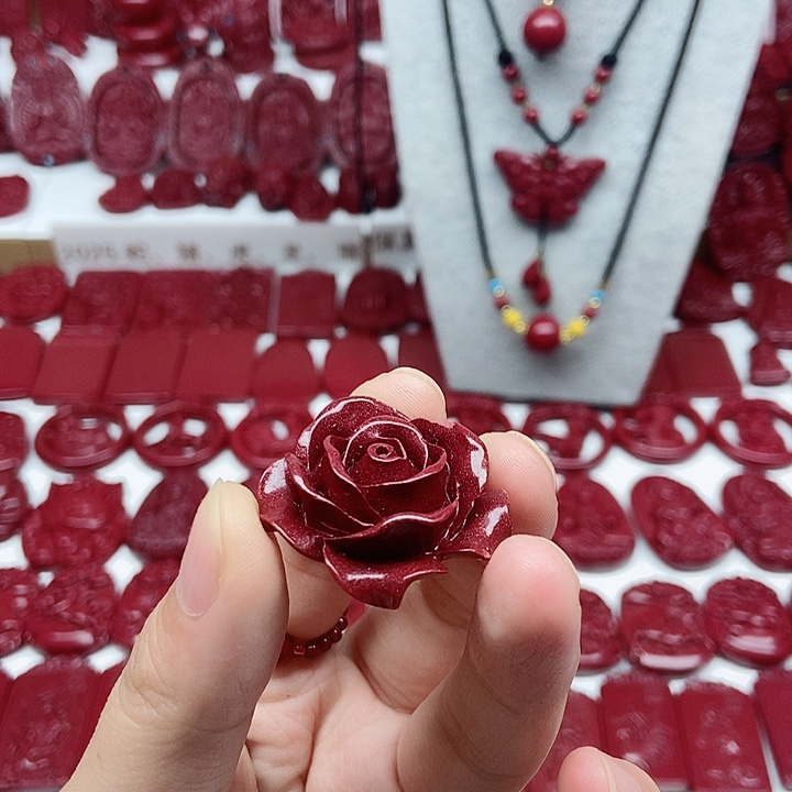 天然辰砂小***?11111111111111