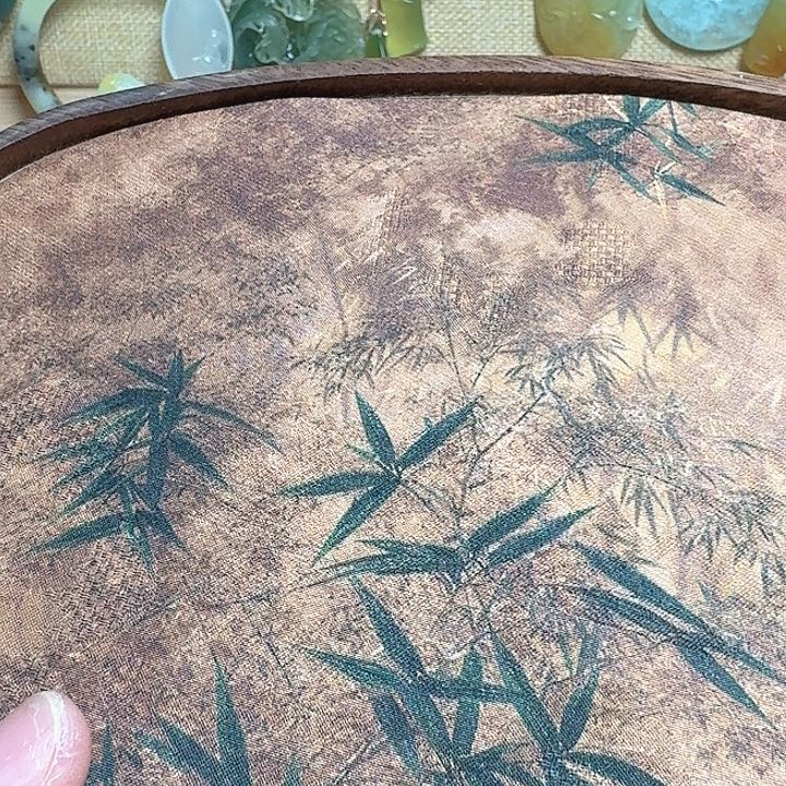 逆***行蛇纹石玉未镶嵌颈饰