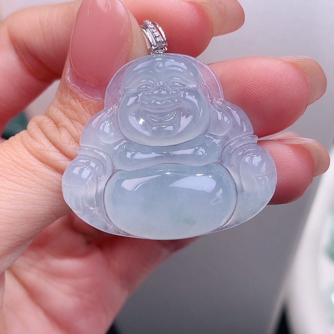 颈饰18K金镶嵌翡翠种老肉细佛公