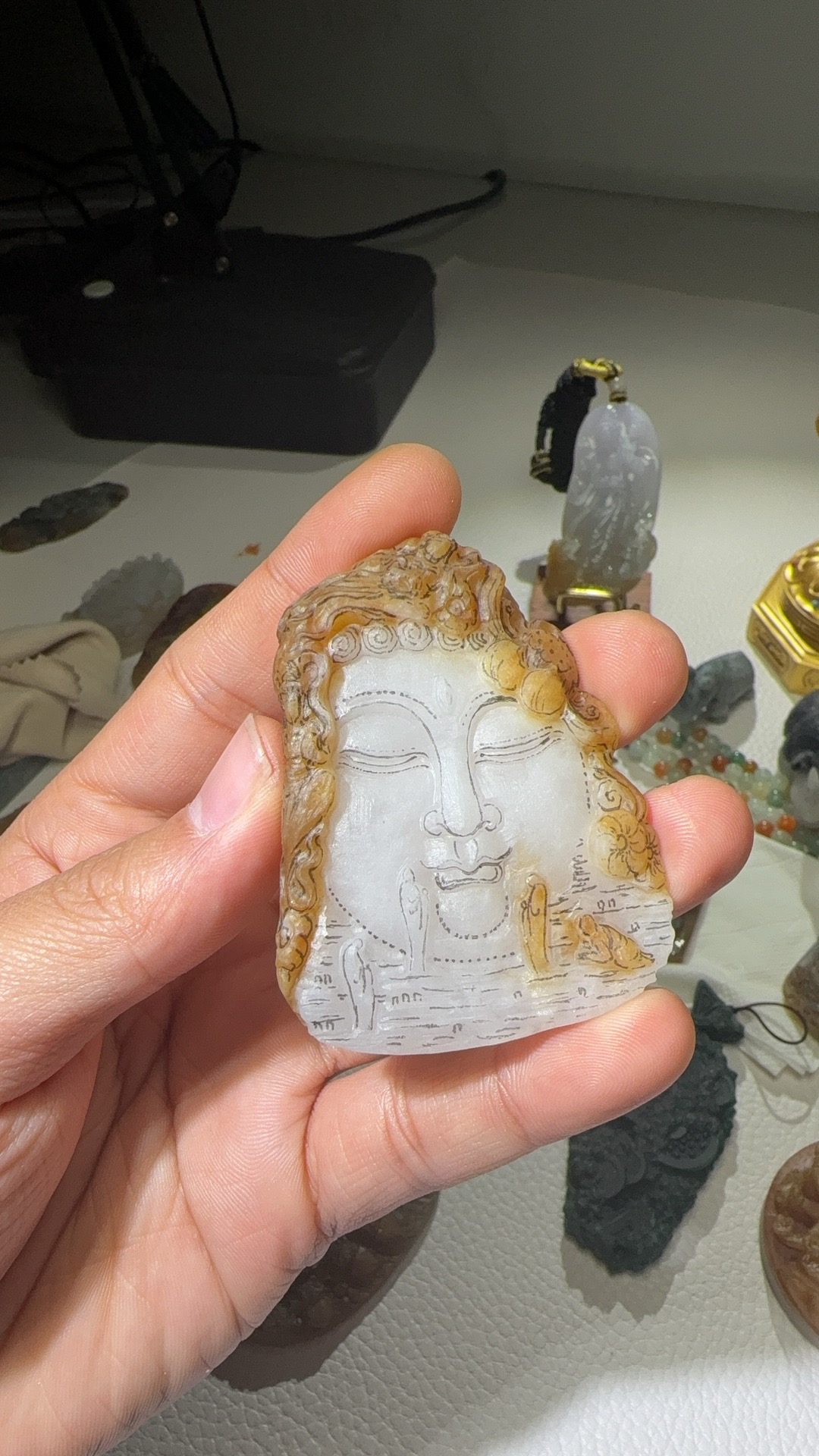 天然翡翠定制雕刻