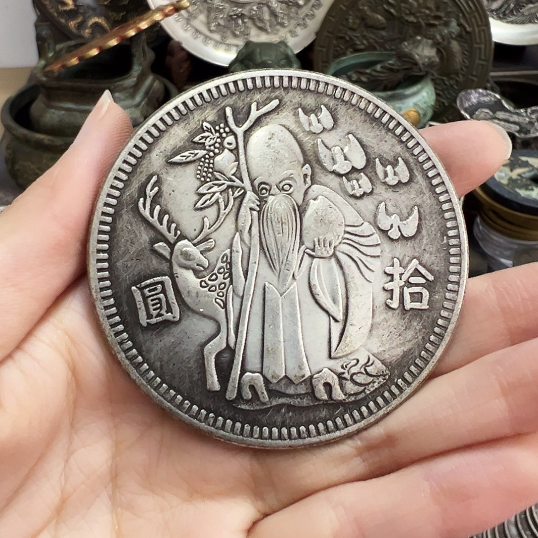 金属复古风格摆件