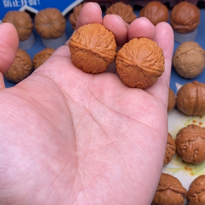 文玩核桃把件小板栗