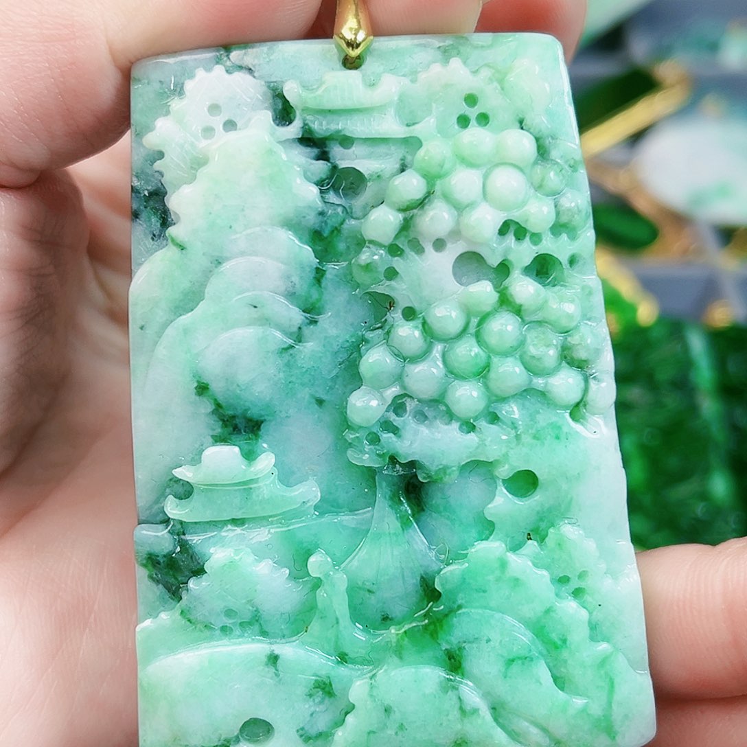 翡翠颈饰未镶嵌吊坠