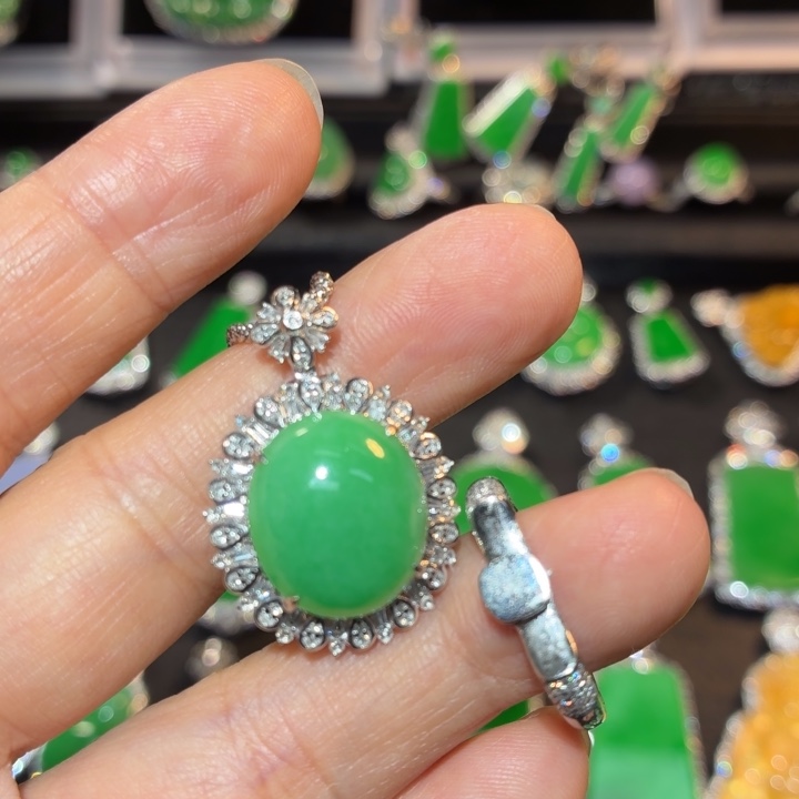 翡翠18K金镶嵌吊坠(不含链)翡翠