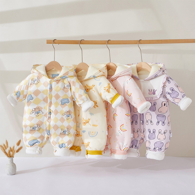 婴儿衣服秋冬纯棉a类新生儿无骨长袖幼儿宝宝哈衣加厚连帽棉服