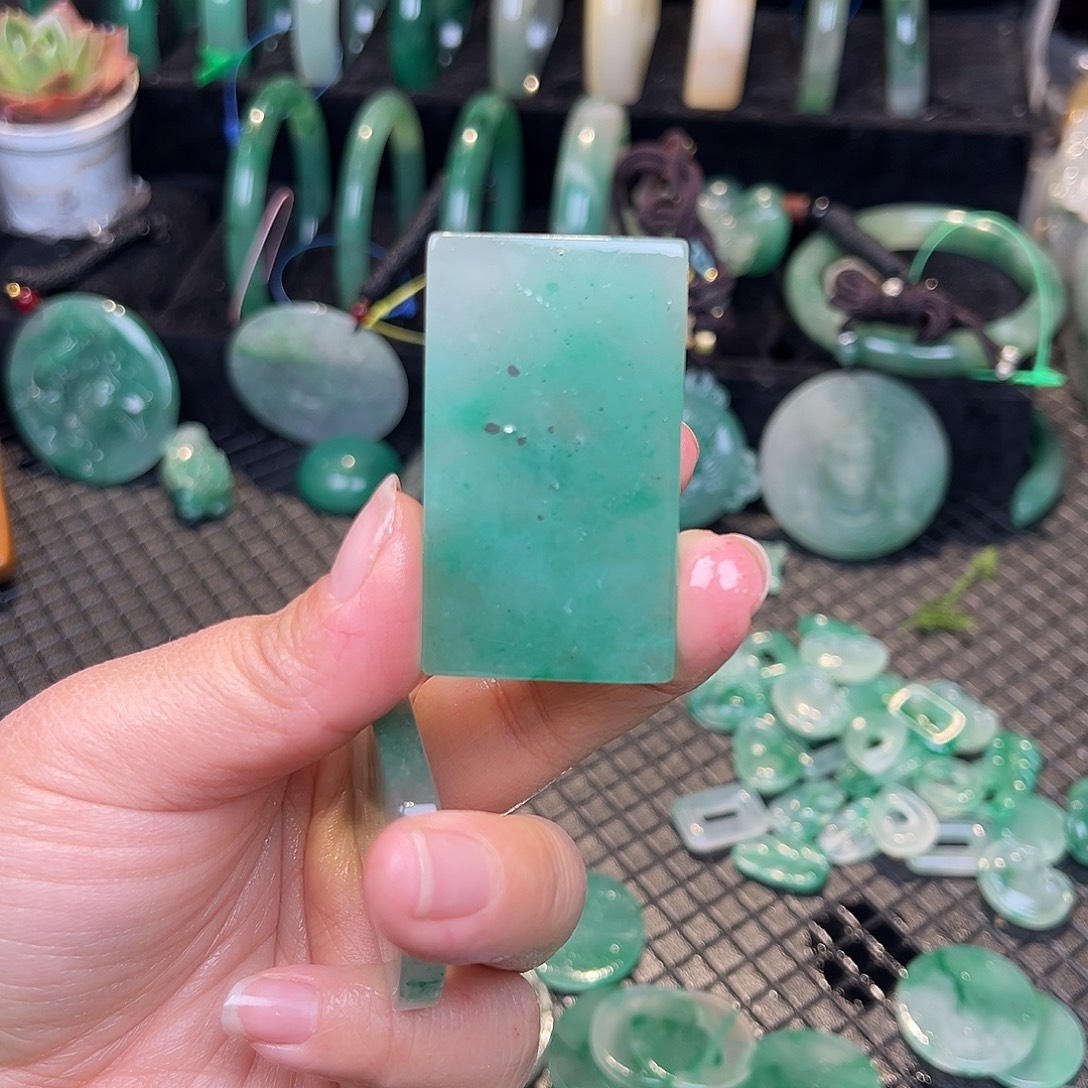 石英质玉未镶嵌手链