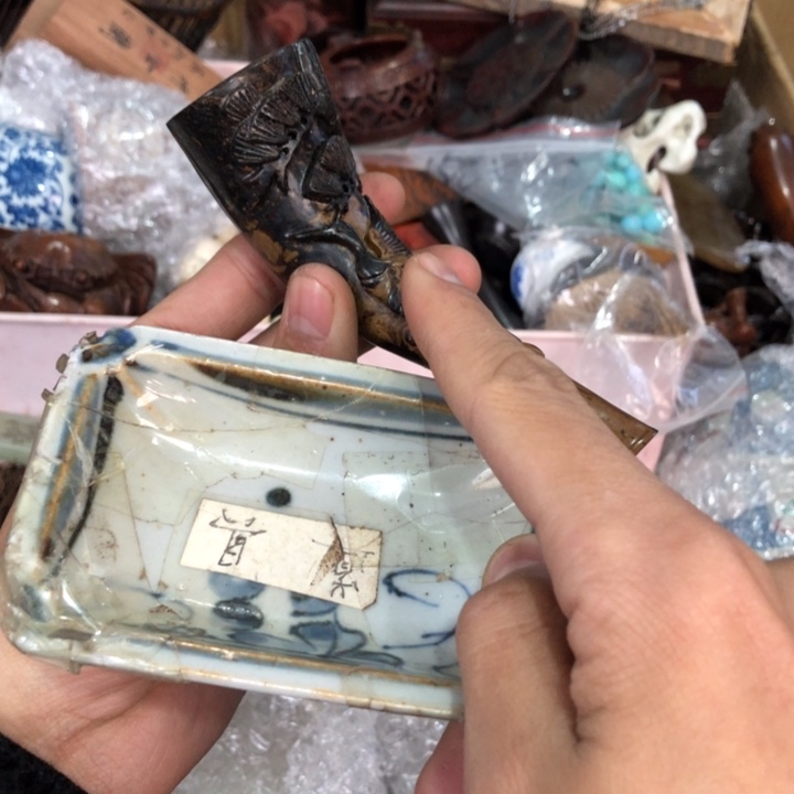  陶瓷孤品单件车里拍