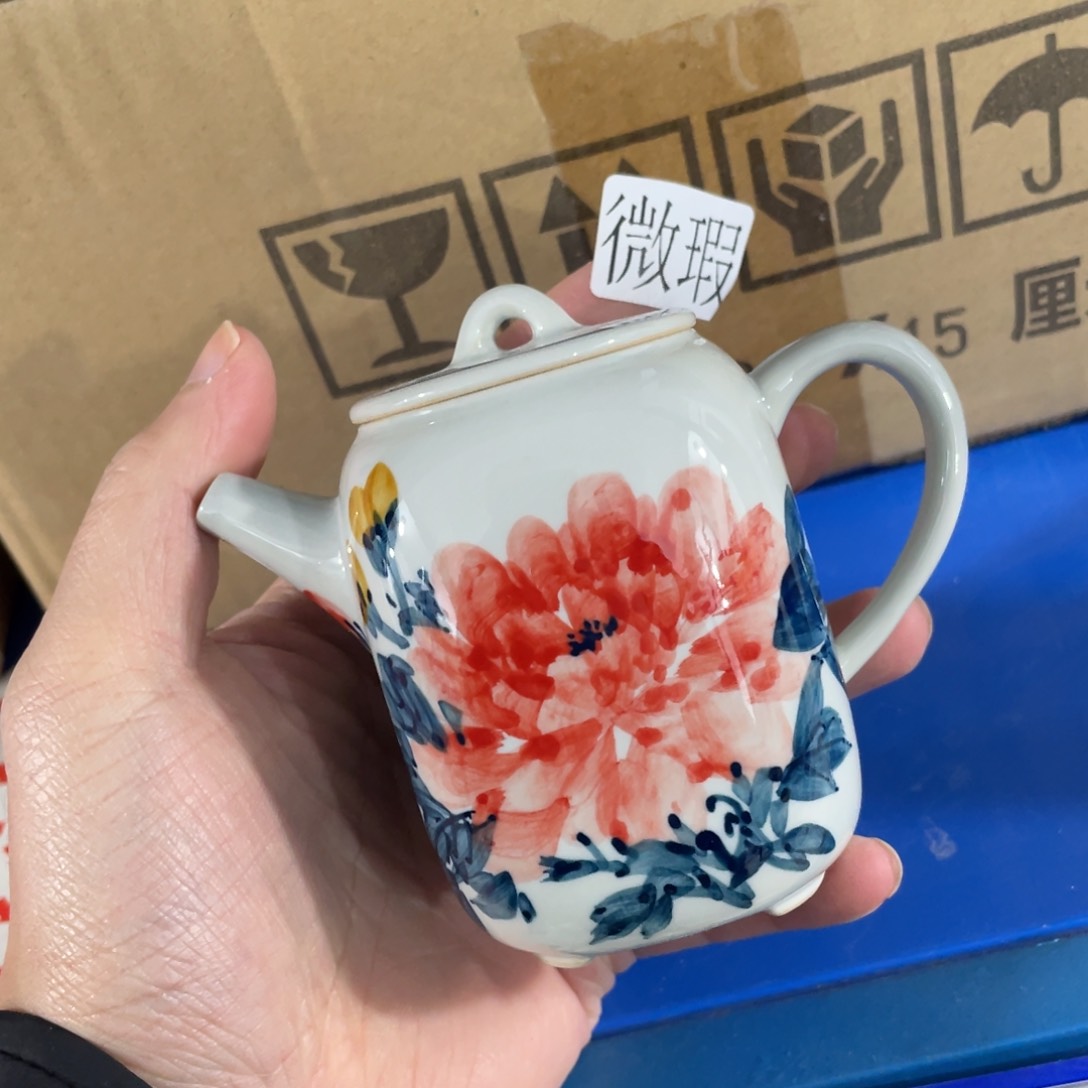 釉下手绘茶具微瑕