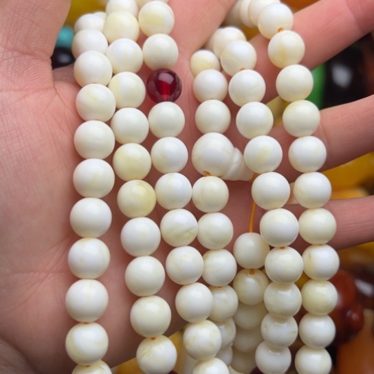 琥珀手串未镶嵌蜜蜡