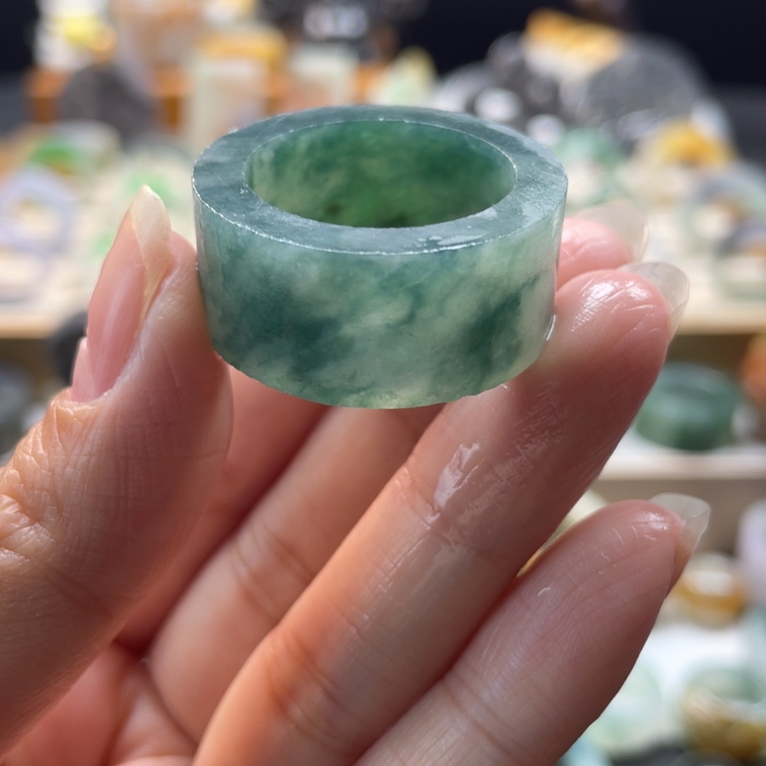 未镶嵌定制翡翠戒指