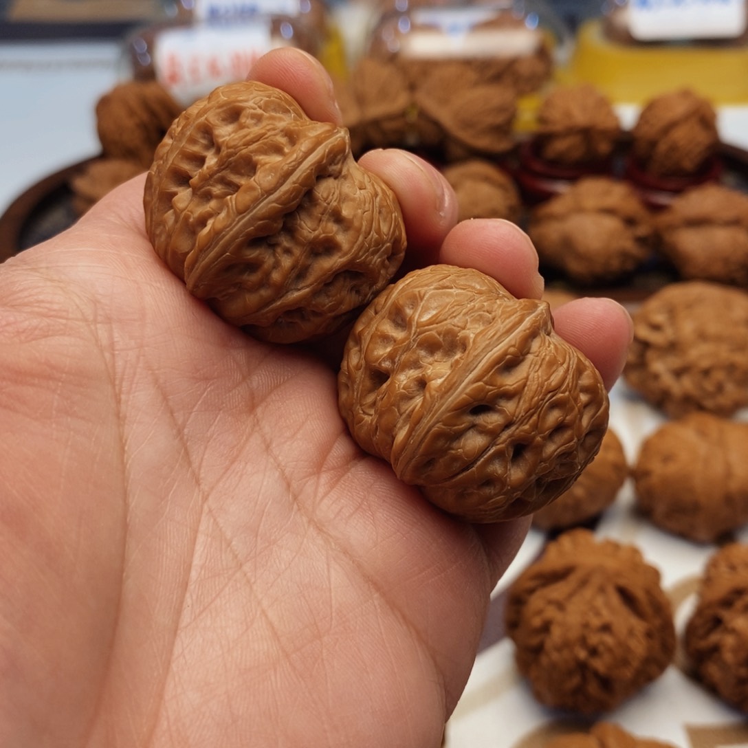 文玩核桃吊坠峰元宝36尺