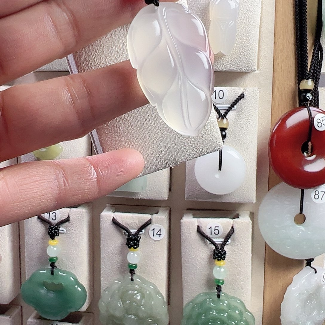 玛瑙/玉髓未镶嵌颈饰