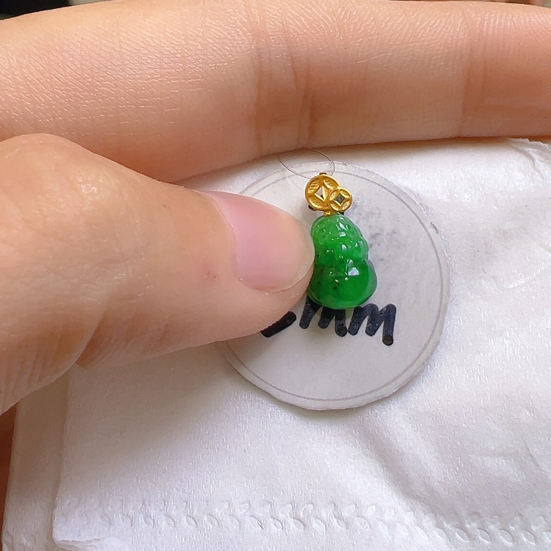 翡翠吊坠(不含链)18K金镶嵌翡翠