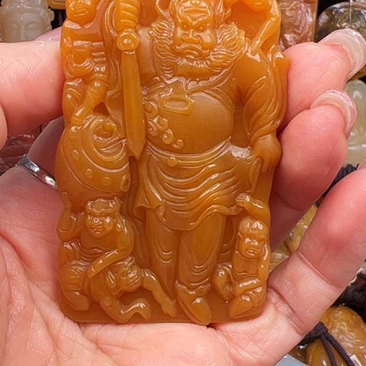 石英质玉（黄龙玉）合金颈饰