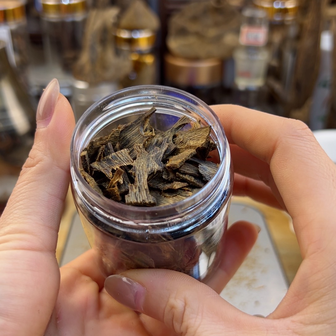 沉香木摆件乾*奇楠沉香白棋沉水碎料31克