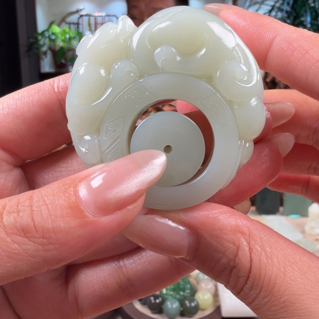 和田玉未镶嵌颈饰味****店