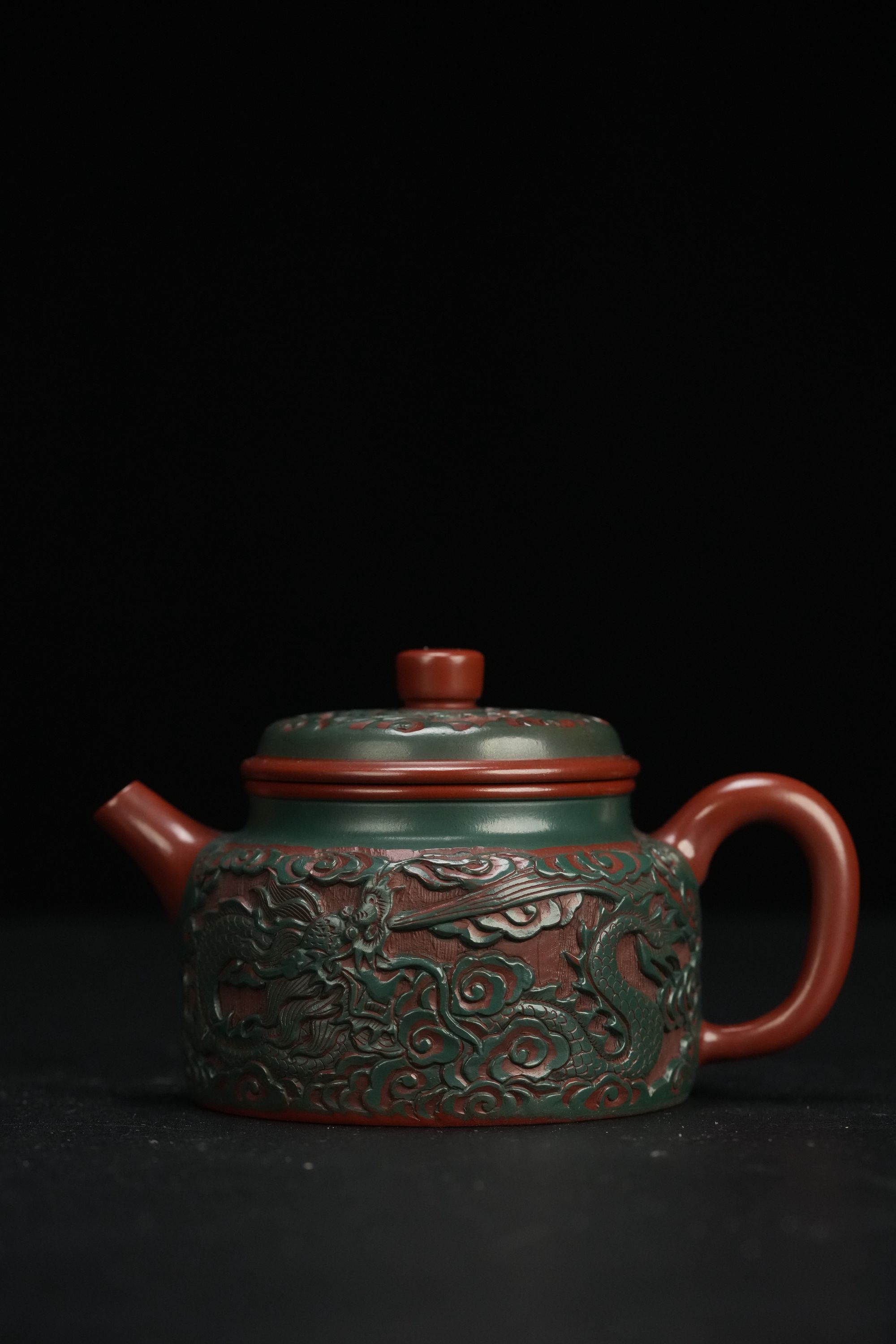 凡凡会客厅 WX239 潘洪均 浮雕德钟 大红袍350cc 紫砂茶壶