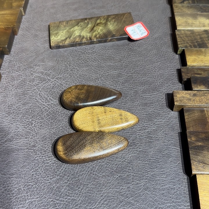 大***灰阴沉木直播间一物一拍截图