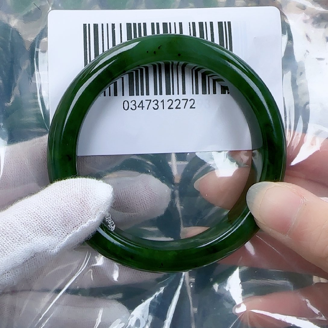 和田玉（碧玉）手镯未镶嵌58微瑕