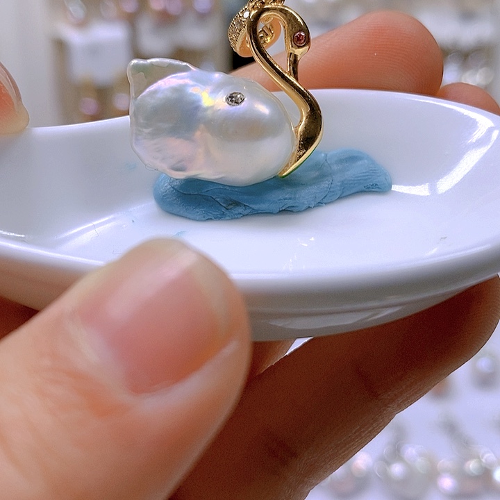 淡水珍珠颈饰合金