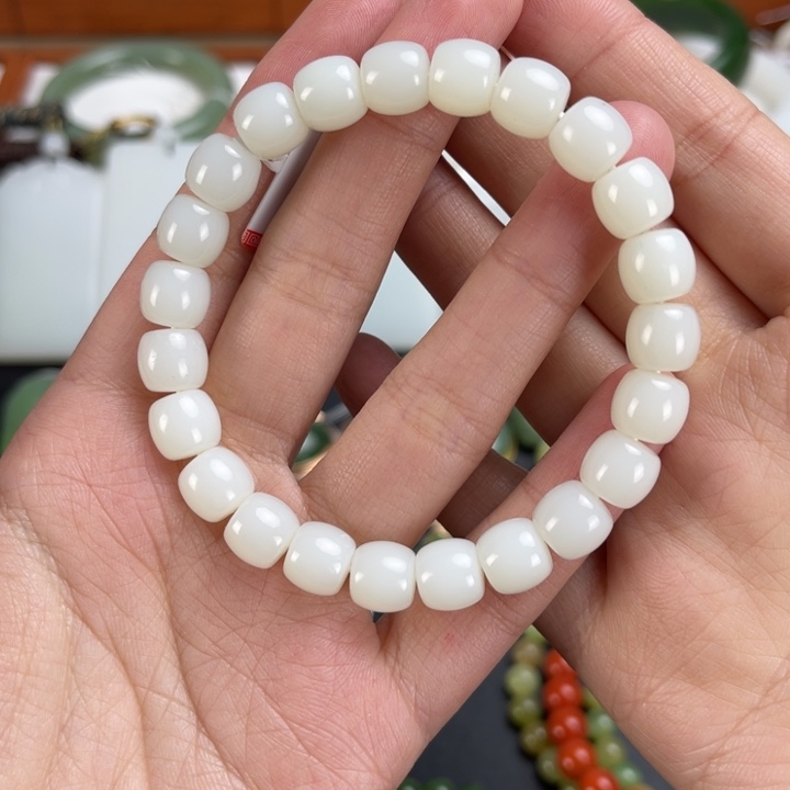 和田玉手串未镶嵌燕*