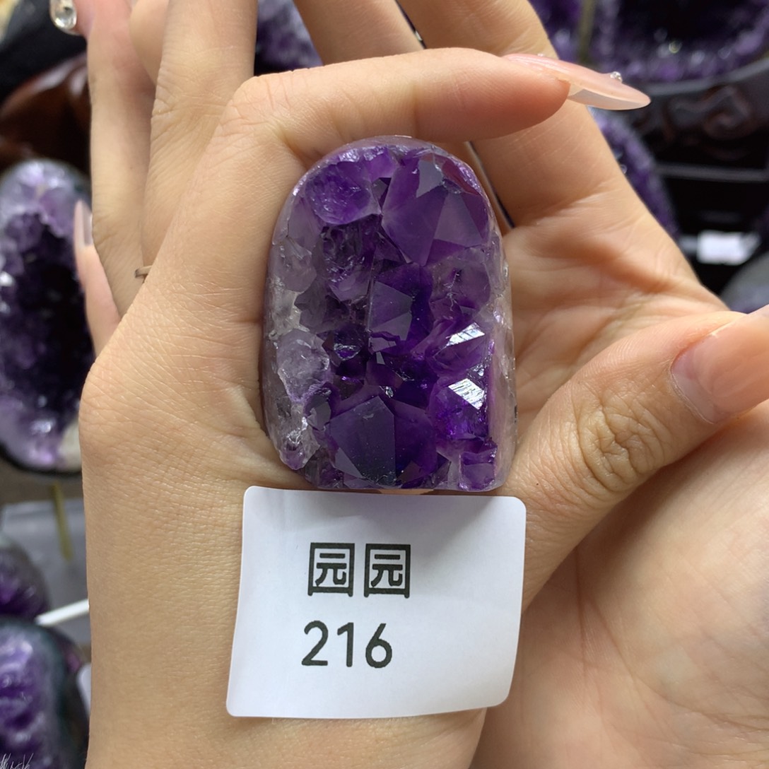 紫晶大型摆件（非配饰）未镶嵌