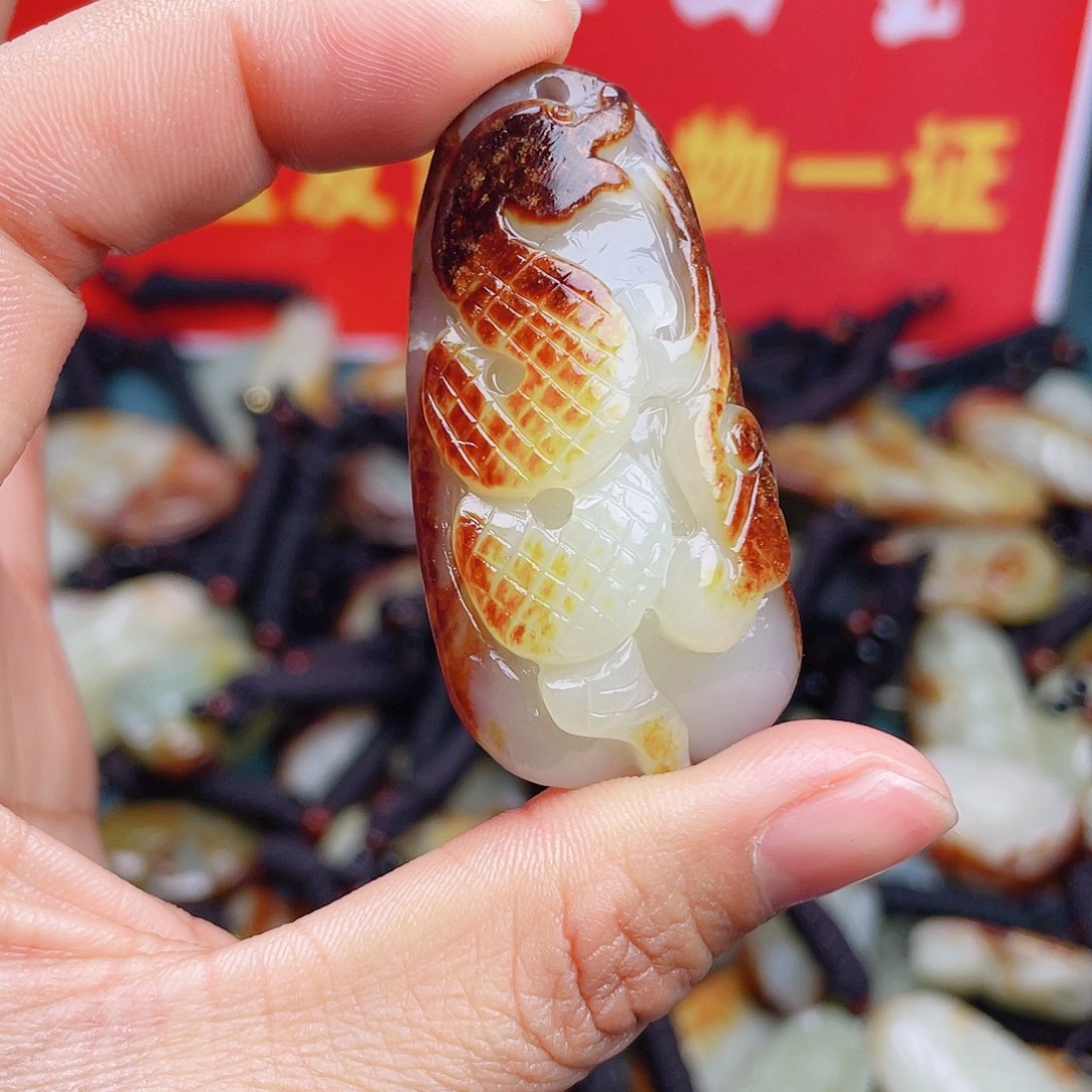 和田玉颈饰未镶嵌