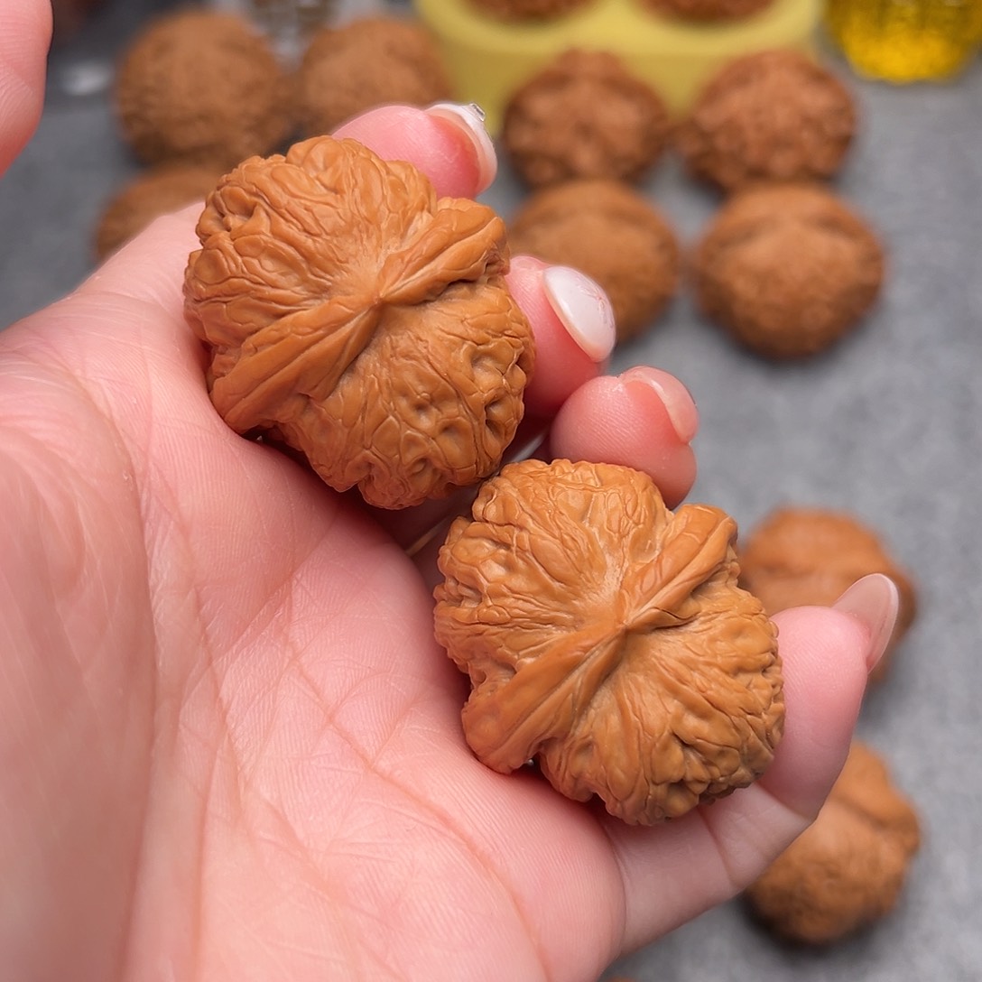 把件文玩核桃精品小手捻元宝37+全品