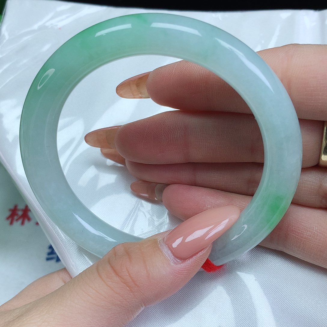 未镶嵌手镯翡翠881541