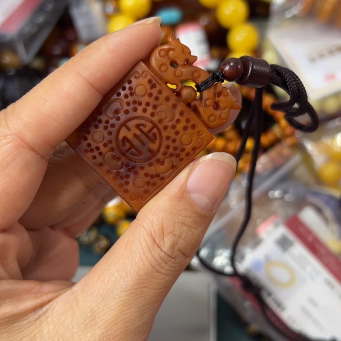 琥珀珠宝奇石未镶嵌108