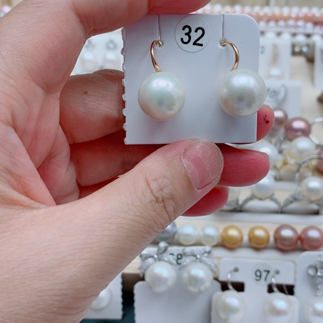 银S925镶嵌淡水珍珠耳饰