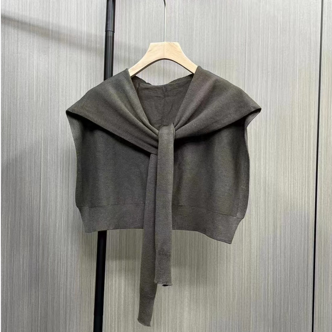 【圆圆家】新百塔羊毛披肩羊绒披肩时尚休闲大气女士披肩